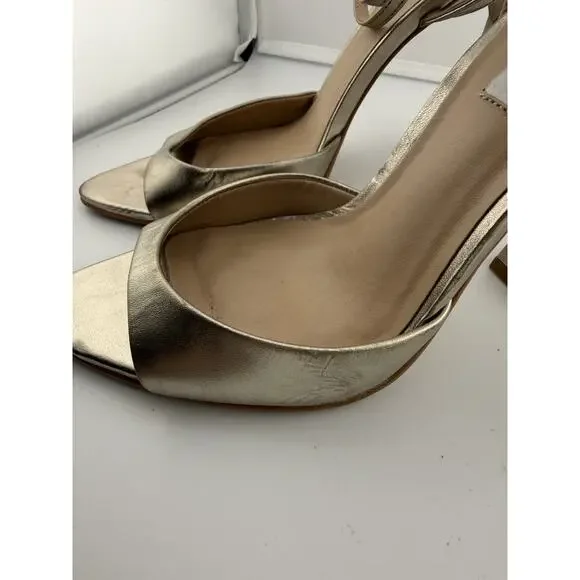 Steve Madden Beki Sandal in Gold Color 4.25" Heel - Women's Size 10 - Picture 5 of 9